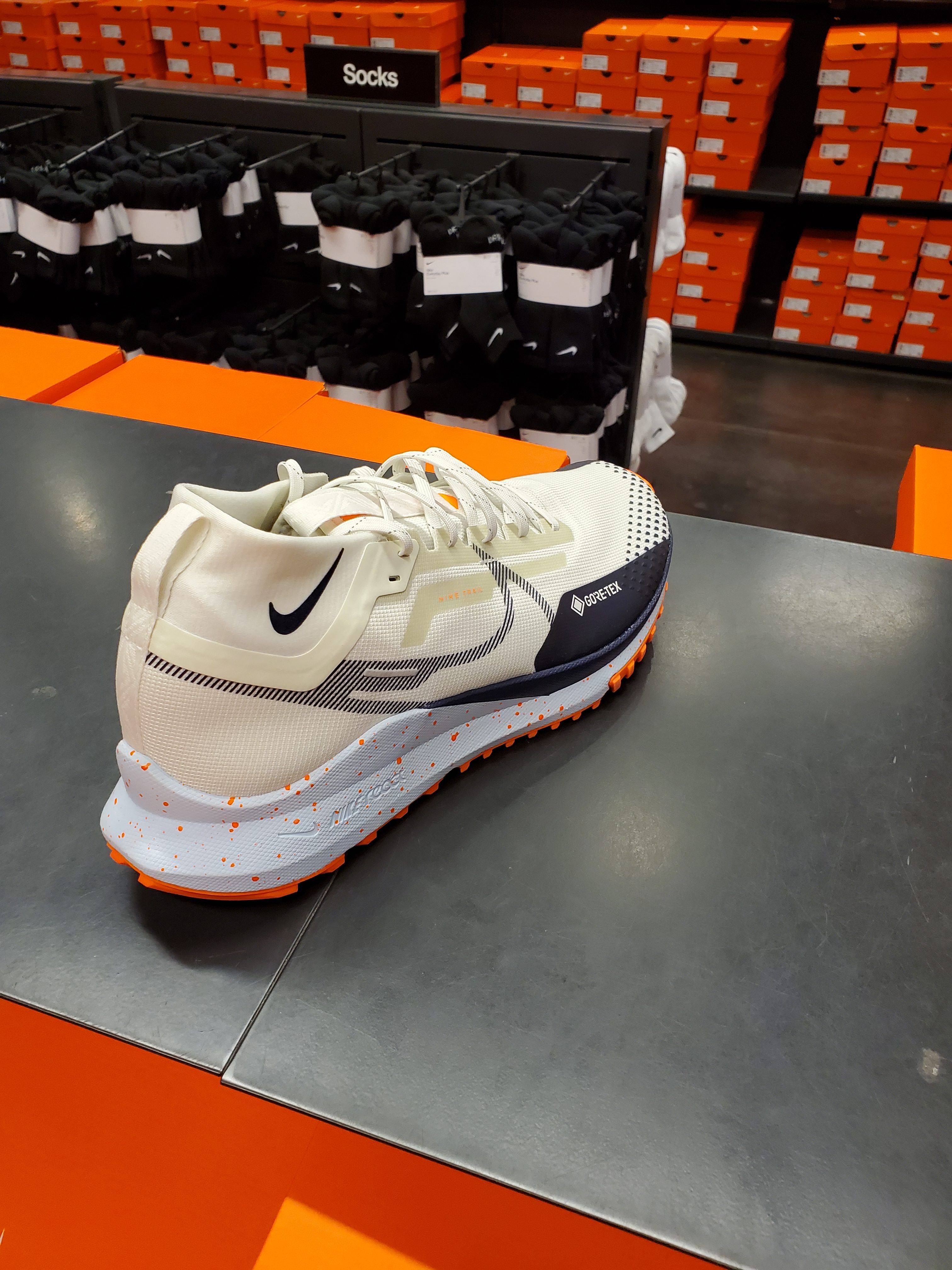 나이키 리엑트 페가수스 트레일4 고어텍스 여성용 - 이미지 4